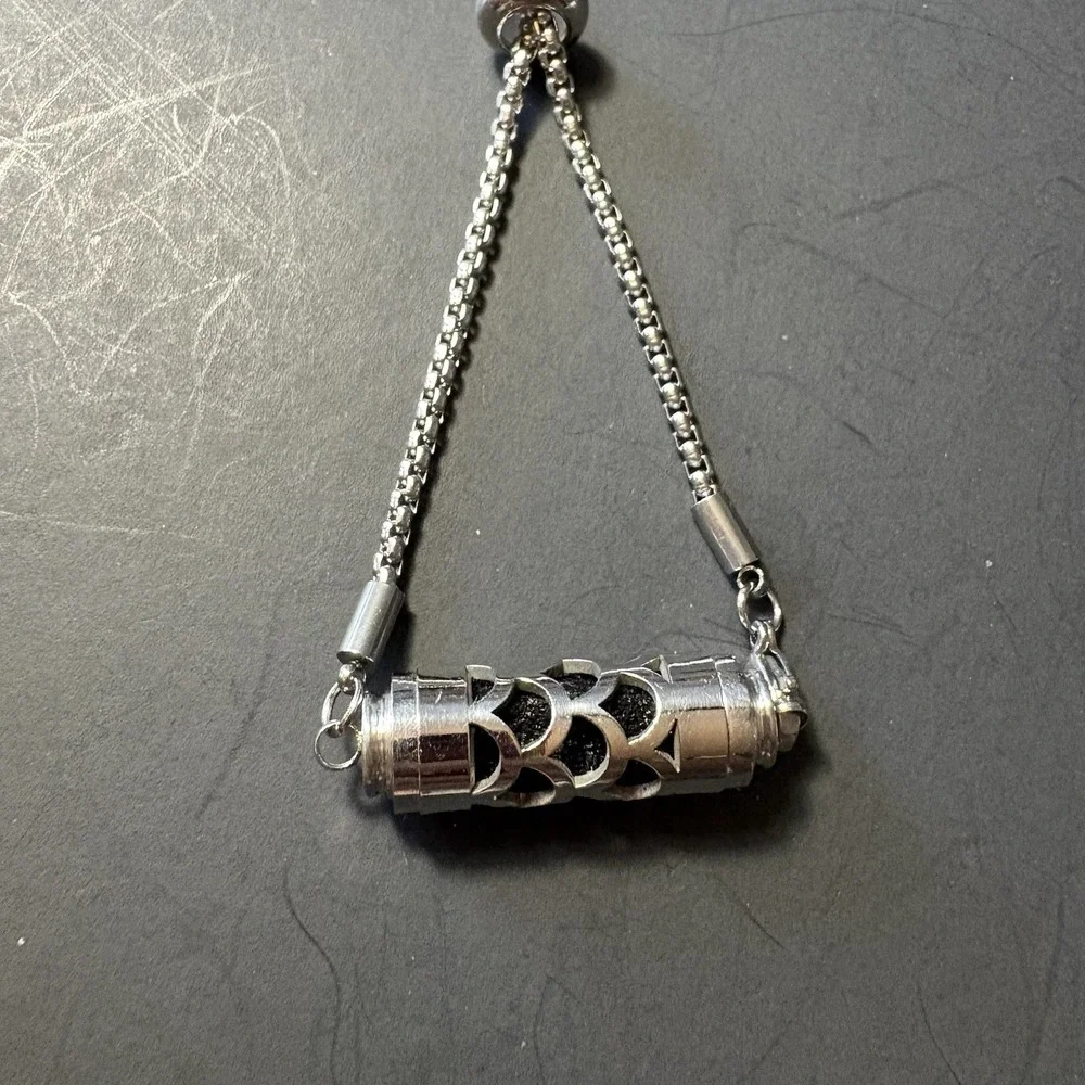 N/A silver tone